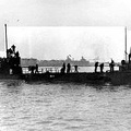 SS 88 -USS R-11 with tug