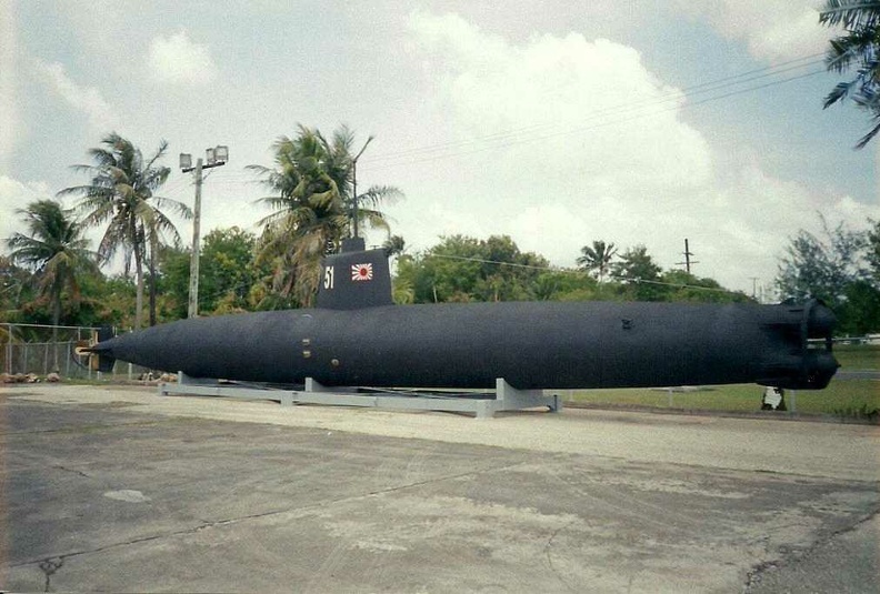 JAPAN Dan_Collier_Mini_Submarine_on_Guam_2002.jpg