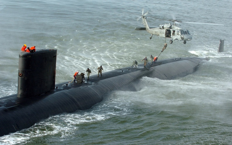 HELO TRANSFER submarine (38).jpg