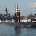 SSN 752 US_Navy_031031-N-5376G-006_The_USS_Pasadena_returns_to_her_homeport_of_Pearl_Harbor,_Hawaii,_following_an_eight-month_deployment_to_the_Western_Pacific.jpg