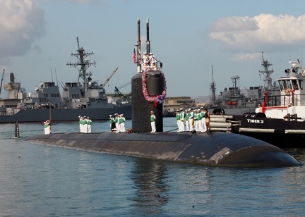 SSN 752 US Navy 031031-N-5376G-006 The USS Pasadena returns to her homeport of Pearl Harbor, Hawaii, following an eight-month deployment to the Western Pacific