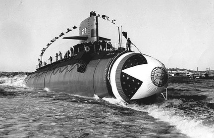 SSN 675 bluefish-launch-1970-nuclear-attack-submarine
