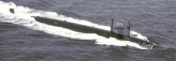 SSN 675 USS Bluefish surfaced-running-fast-chase-submarine-us-navy