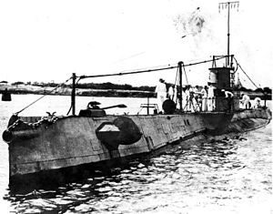 SS 81-USS R-4 (SS-81)