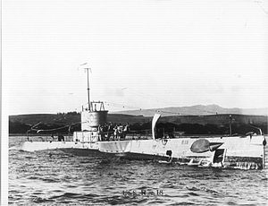 SS 95-USS_R-18_(SS-95).jpg