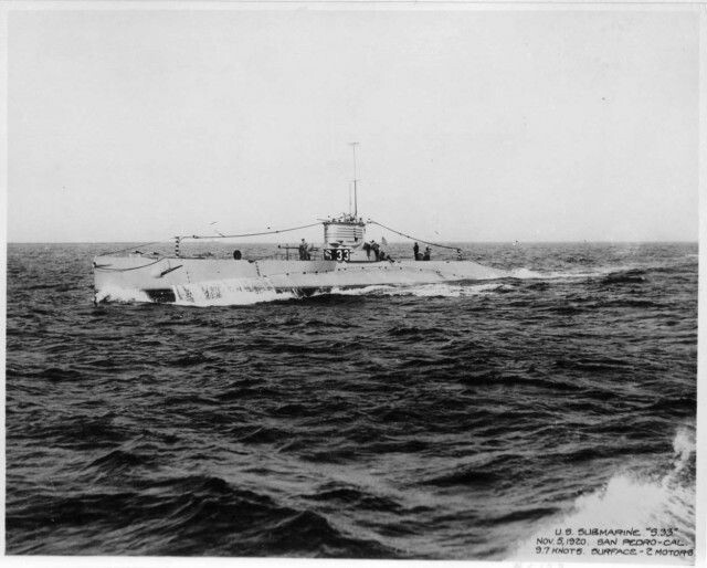SS 138 USS S 33.jpg