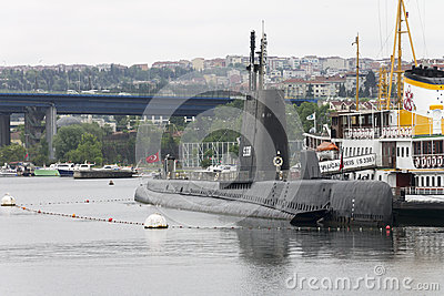 old-submarine-stationed-bosporus-river-istanbul-turkey-52196652