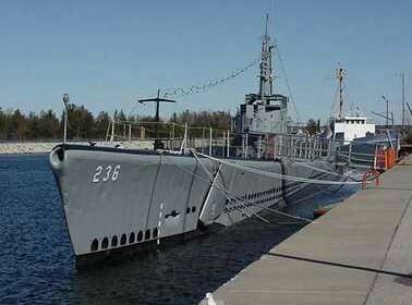 SS 236  USS SILVERSIDES
