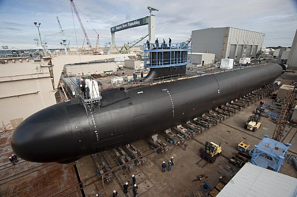 SSN 783 USS Minnesota-Virginia-SSN-783-class-under-construction-web 121101-N-ZZ999-205 (1)