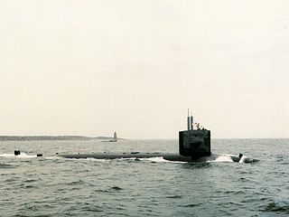 SSN 686 USS_L._Mendel_Rivers_(SSN-686)_underway.jpg